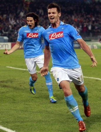 一名成员都 一名成员都